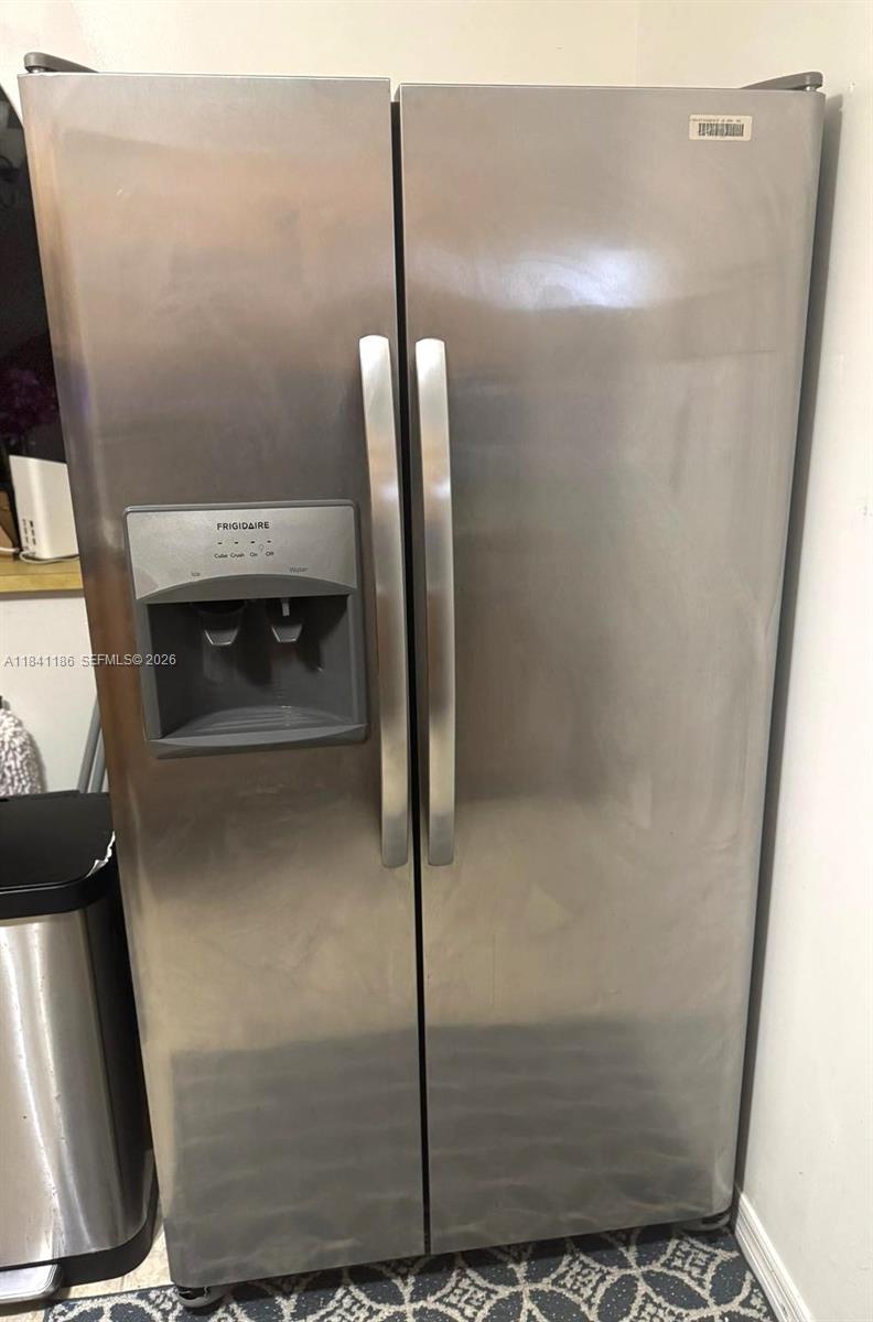 OAK HILLS CONDO NO III - Residential