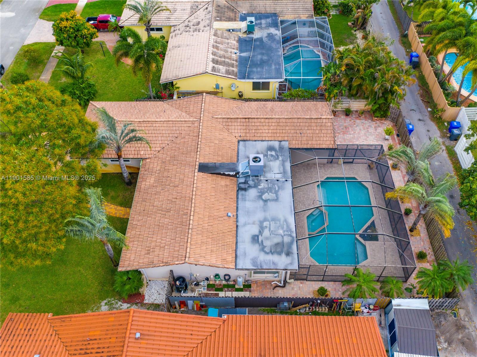 HOLLYWOOD HILLS AMEN PLAT - Residential