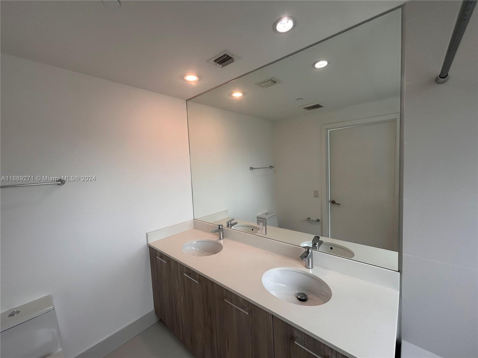 PARAISO BAYVIEWS CONDO - Residential