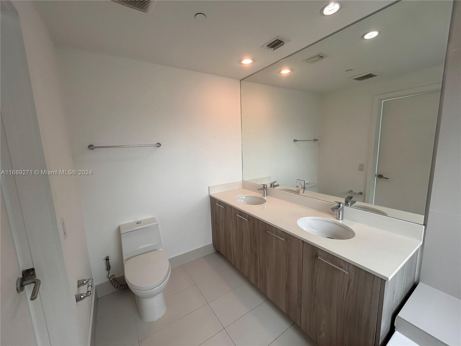 PARAISO BAYVIEWS CONDO - Residential