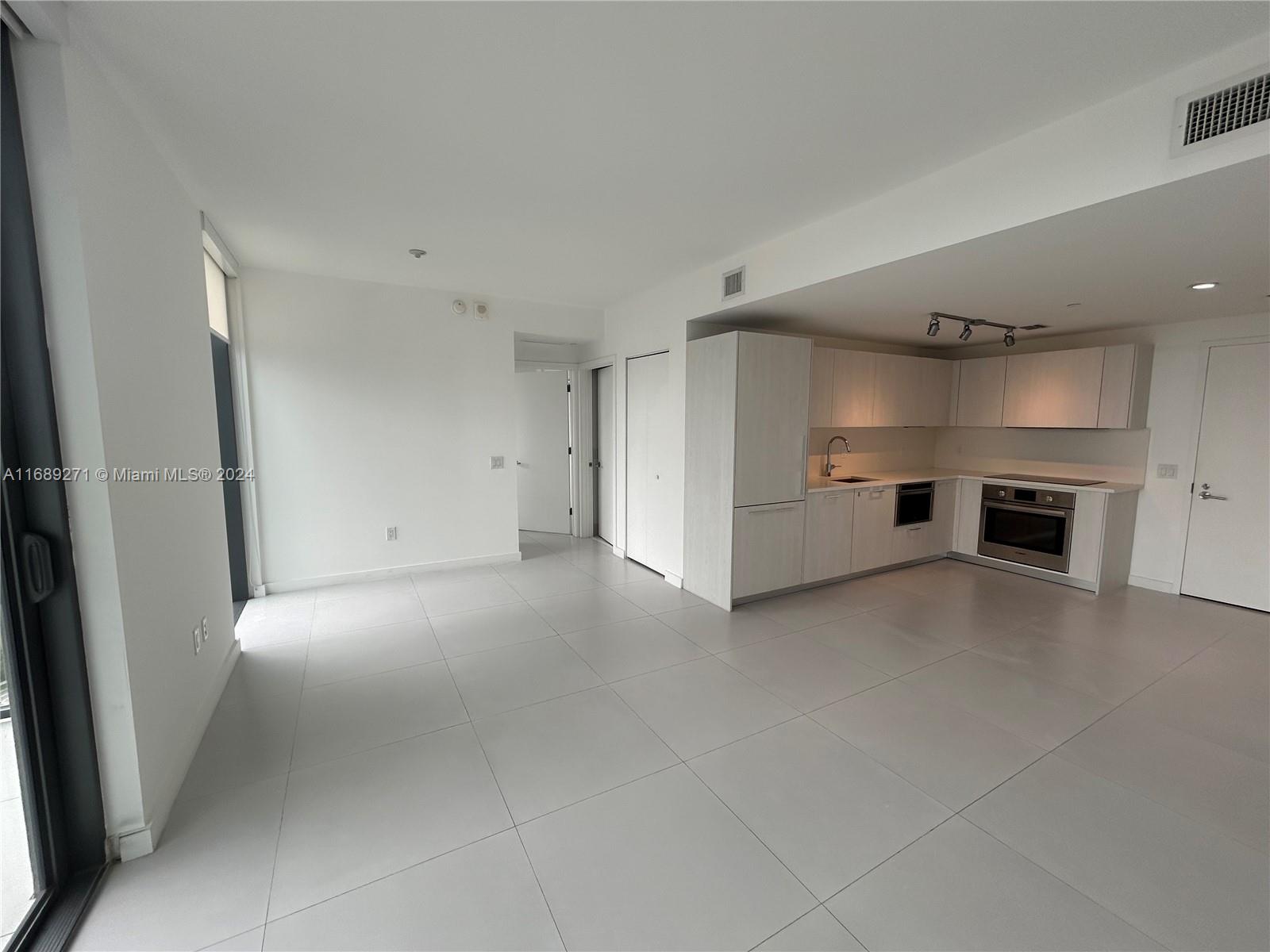 PARAISO BAYVIEWS CONDO - Residential