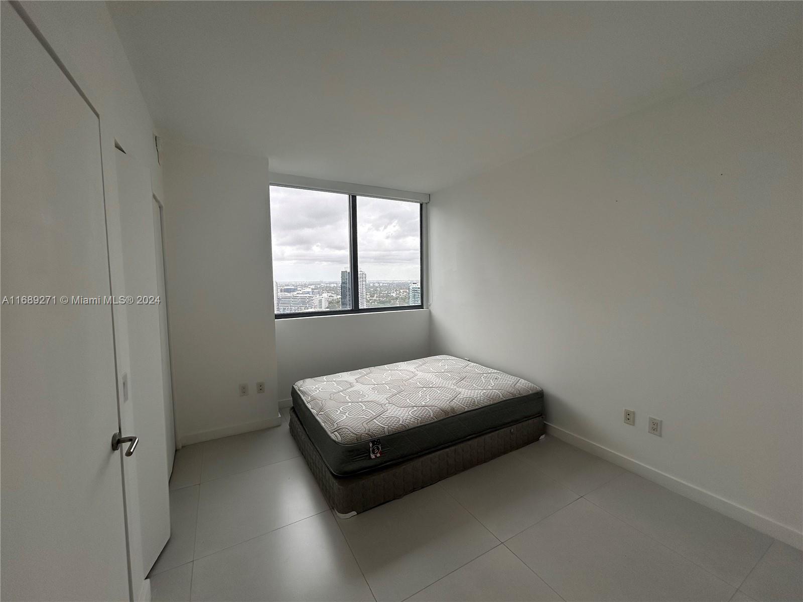 PARAISO BAYVIEWS CONDO - Residential