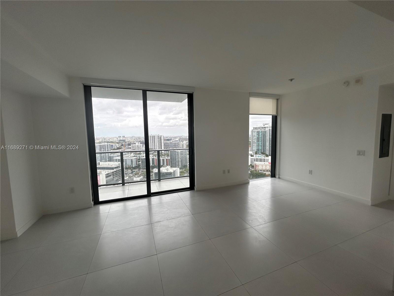 PARAISO BAYVIEWS CONDO - Residential