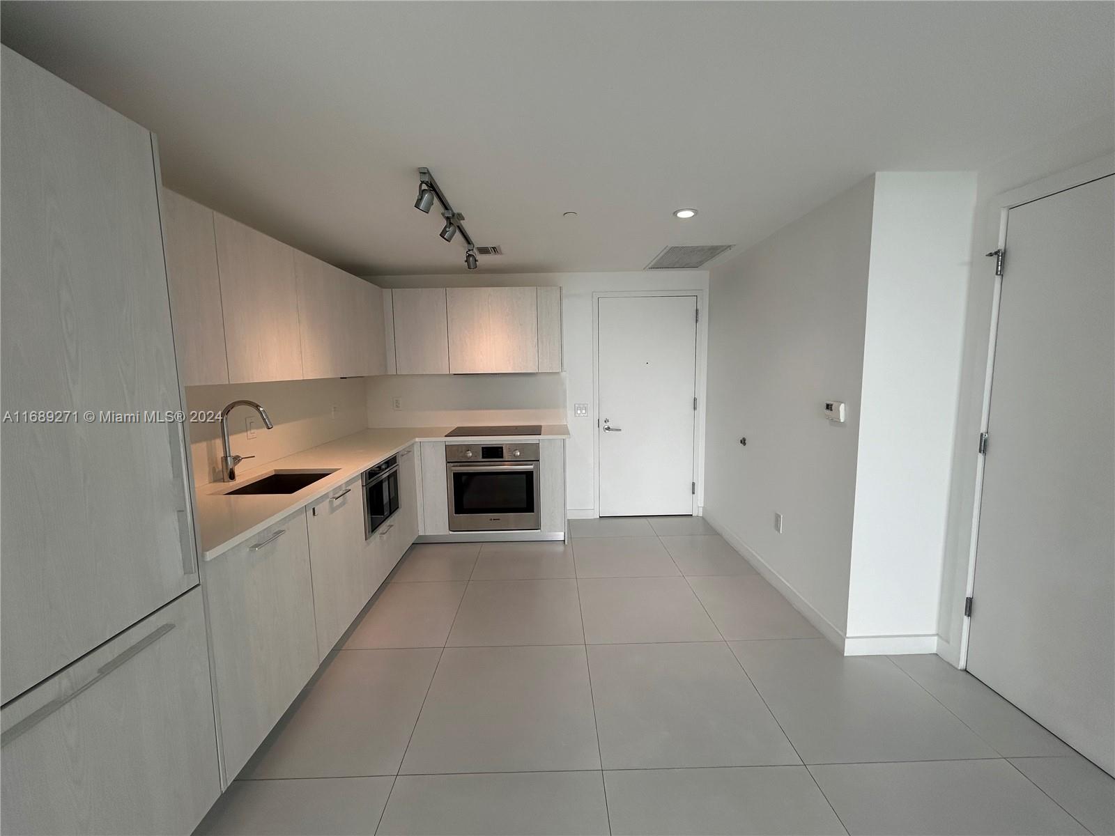 PARAISO BAYVIEWS CONDO - Residential