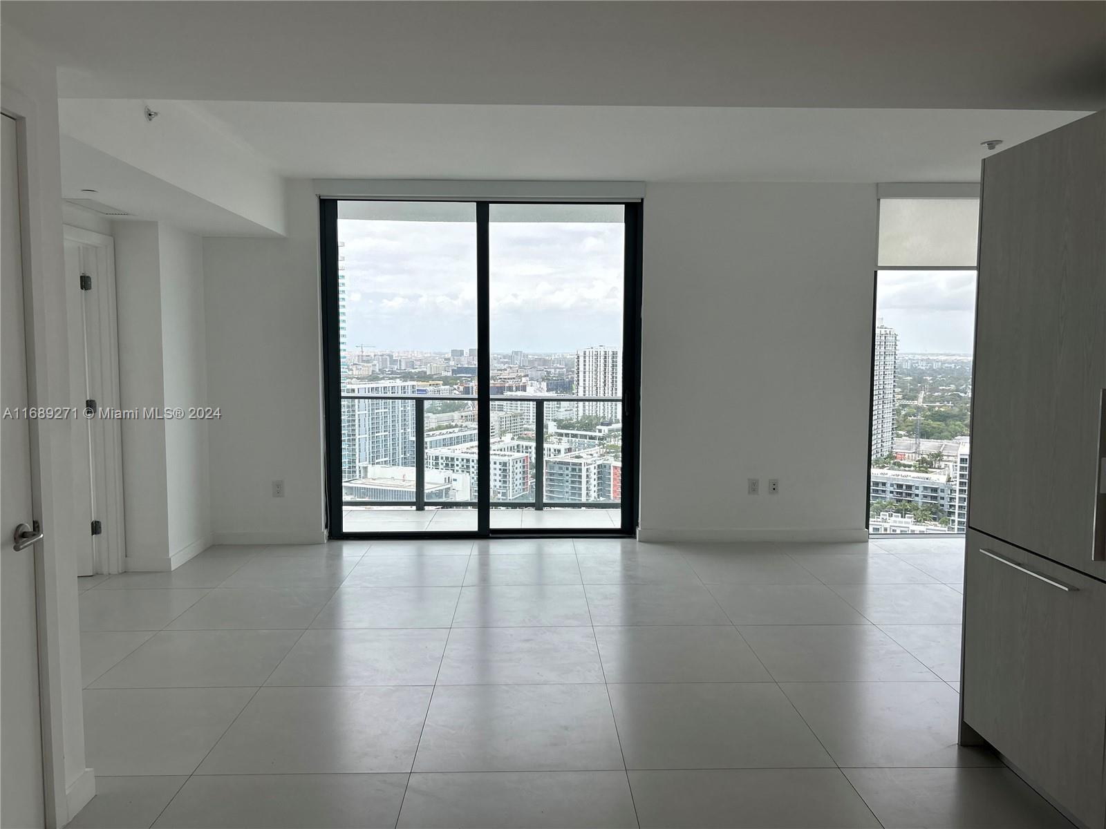 PARAISO BAYVIEWS CONDO - Residential