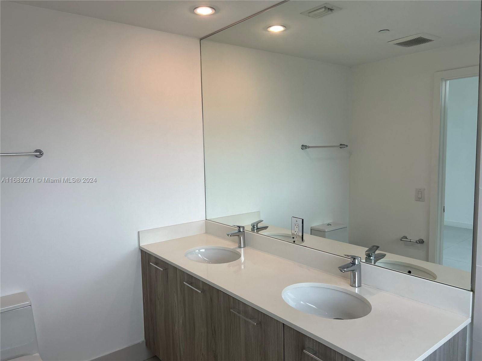 PARAISO BAYVIEWS CONDO - Residential