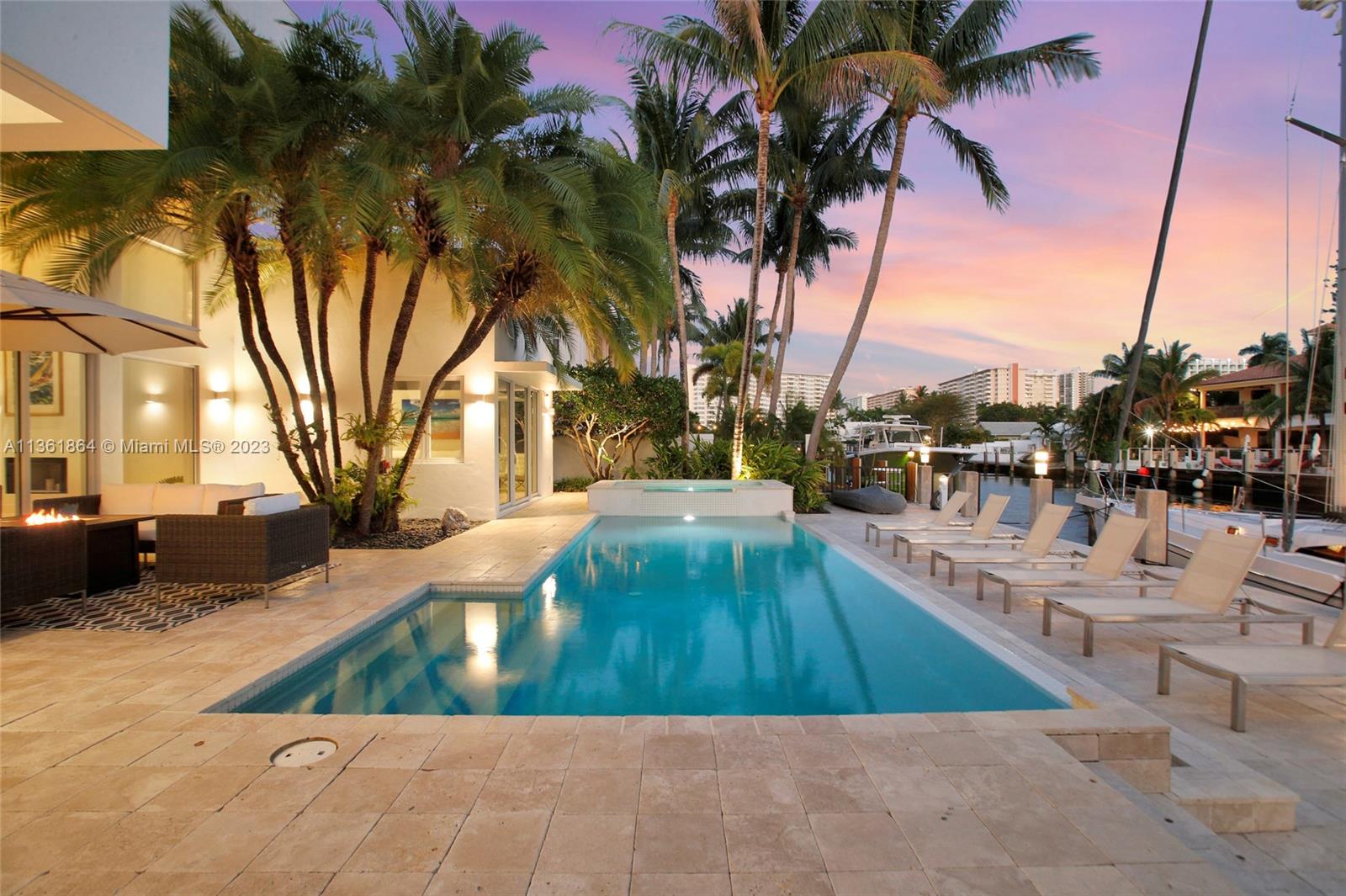 CORAL RIDGE COUNTRY CLUB - Residential