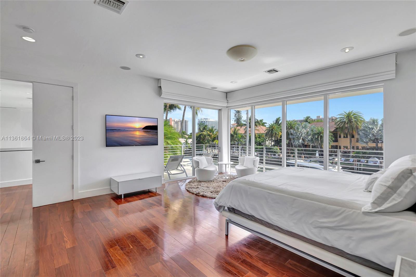 CORAL RIDGE COUNTRY CLUB - Residential