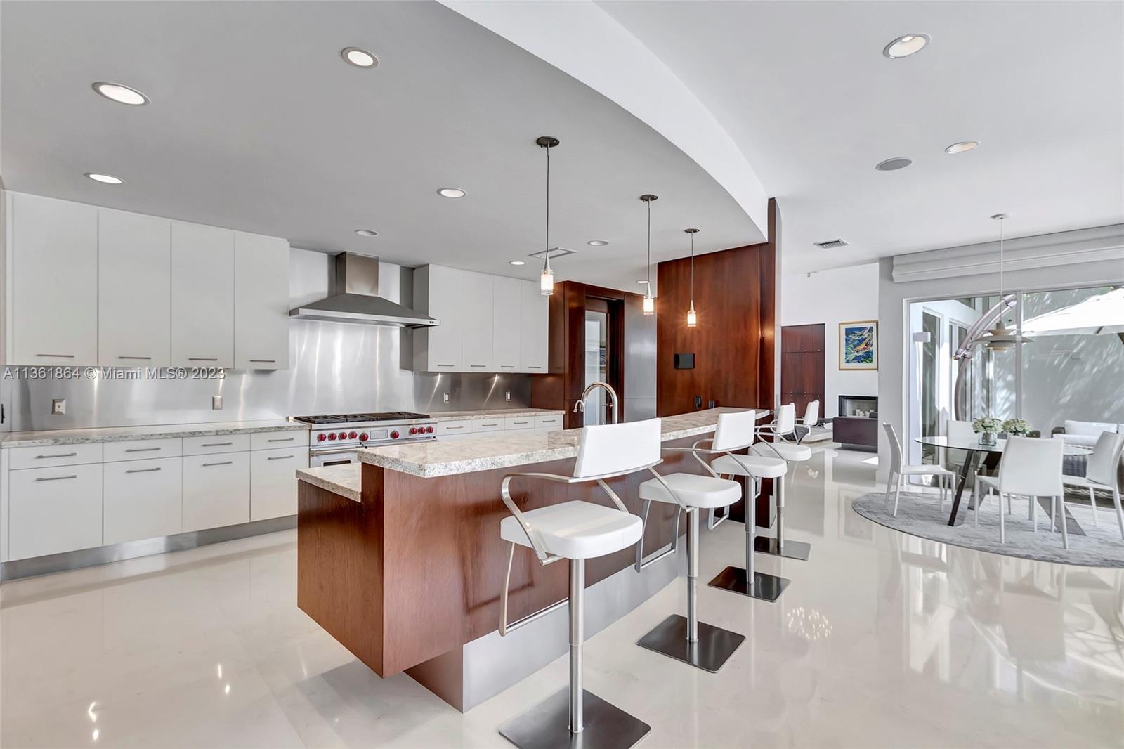 CORAL RIDGE COUNTRY CLUB - Residential