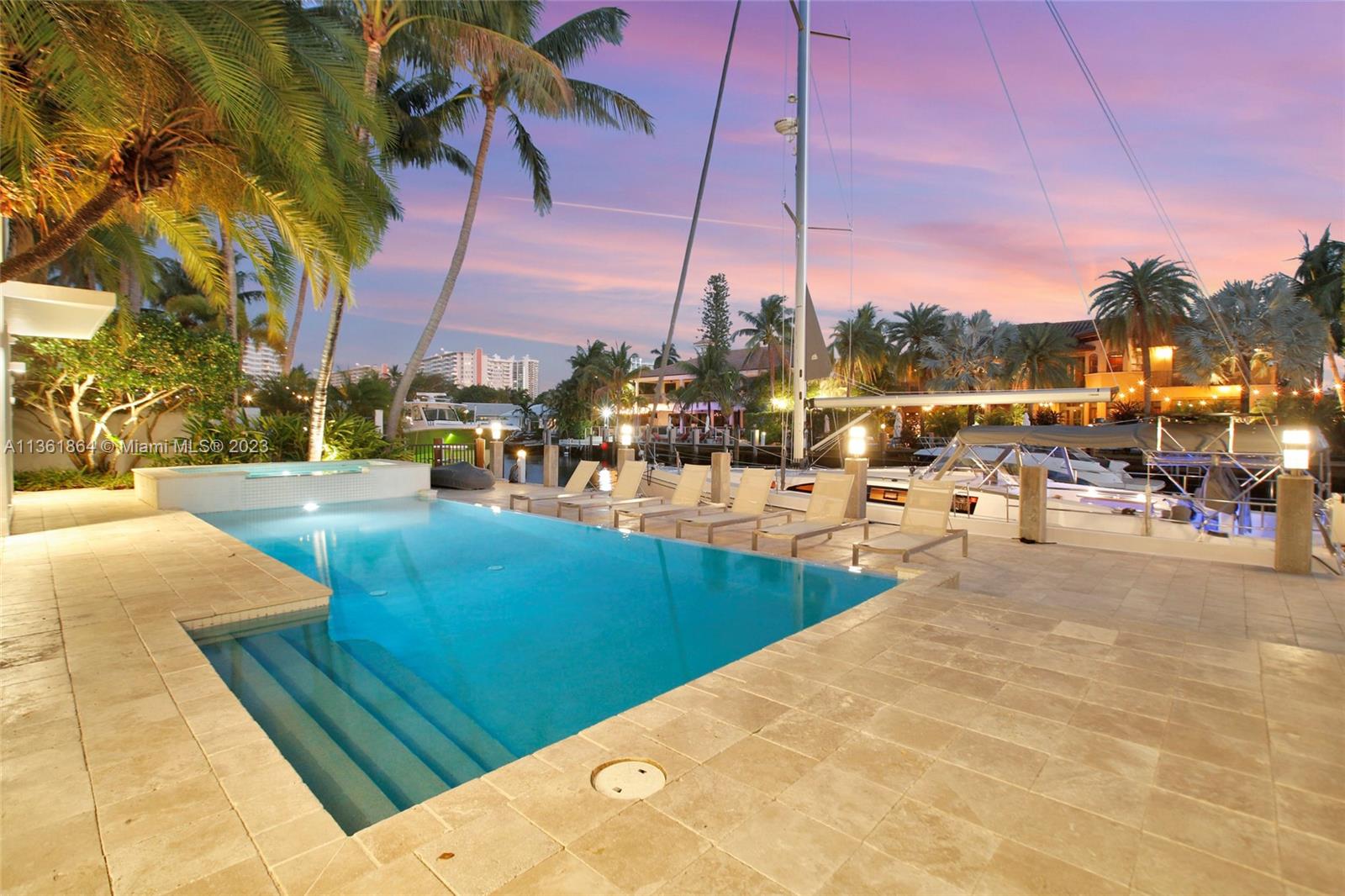 CORAL RIDGE COUNTRY CLUB - Residential