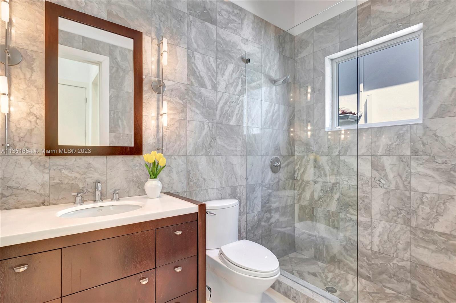 CORAL RIDGE COUNTRY CLUB - Residential