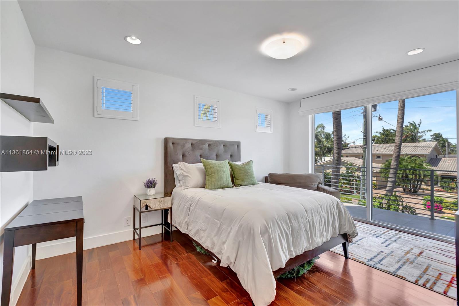 CORAL RIDGE COUNTRY CLUB - Residential