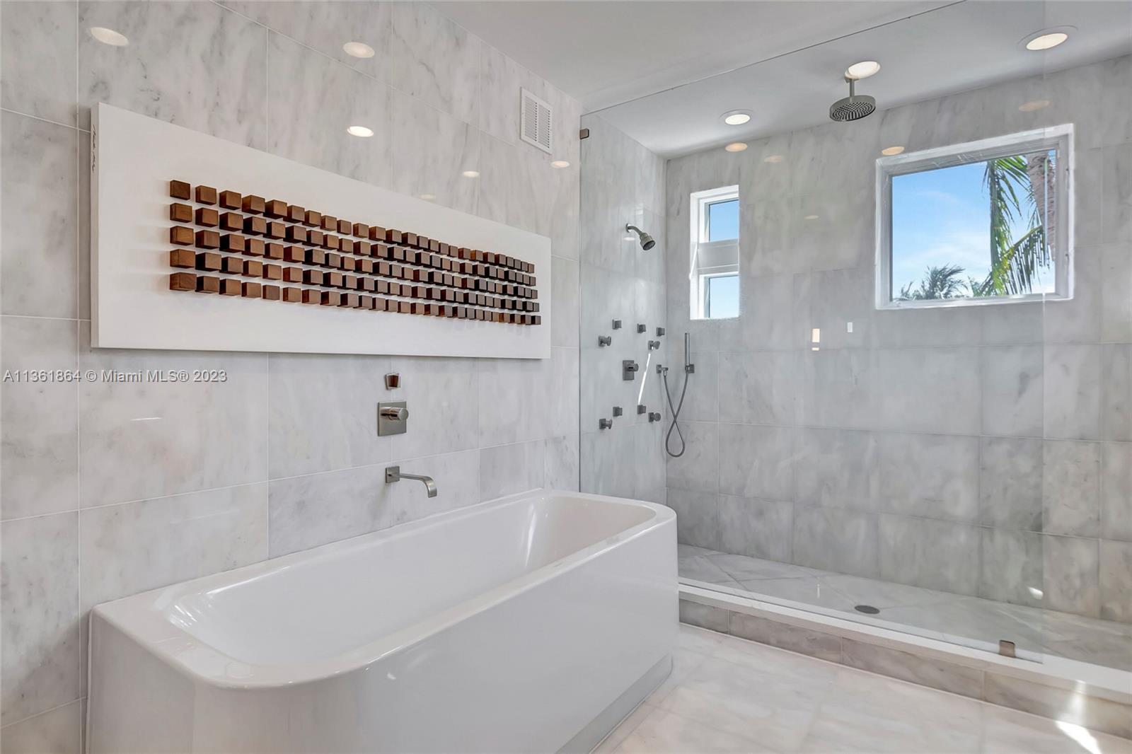 CORAL RIDGE COUNTRY CLUB - Residential