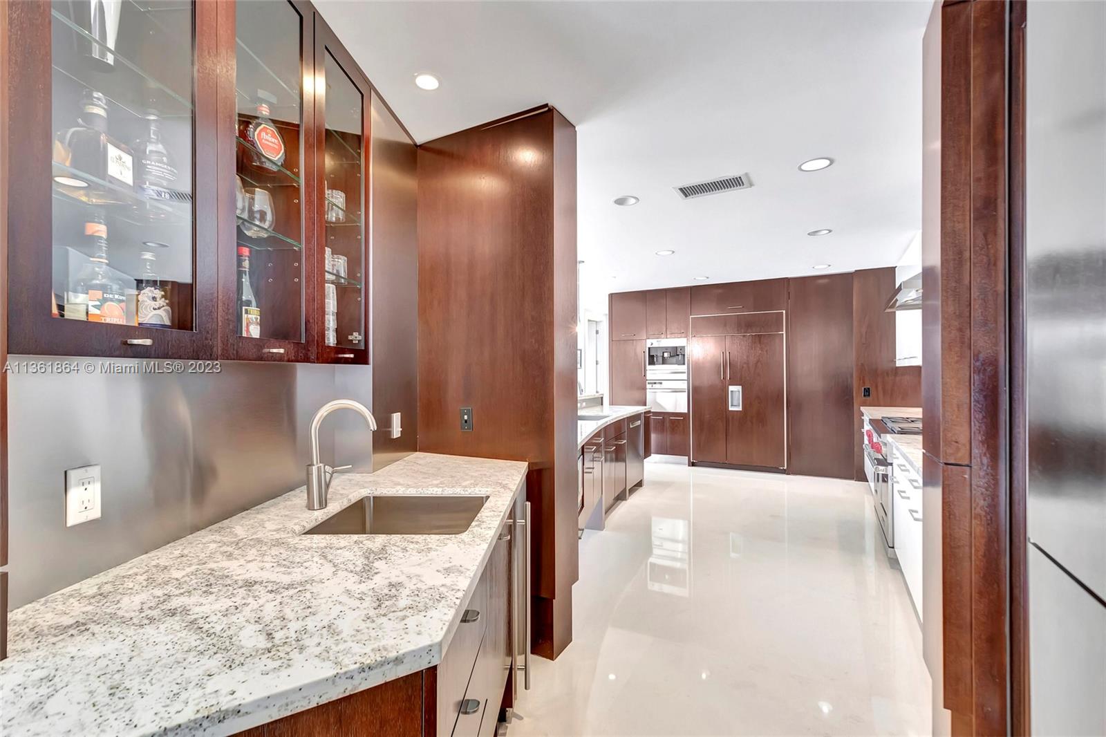 CORAL RIDGE COUNTRY CLUB - Residential