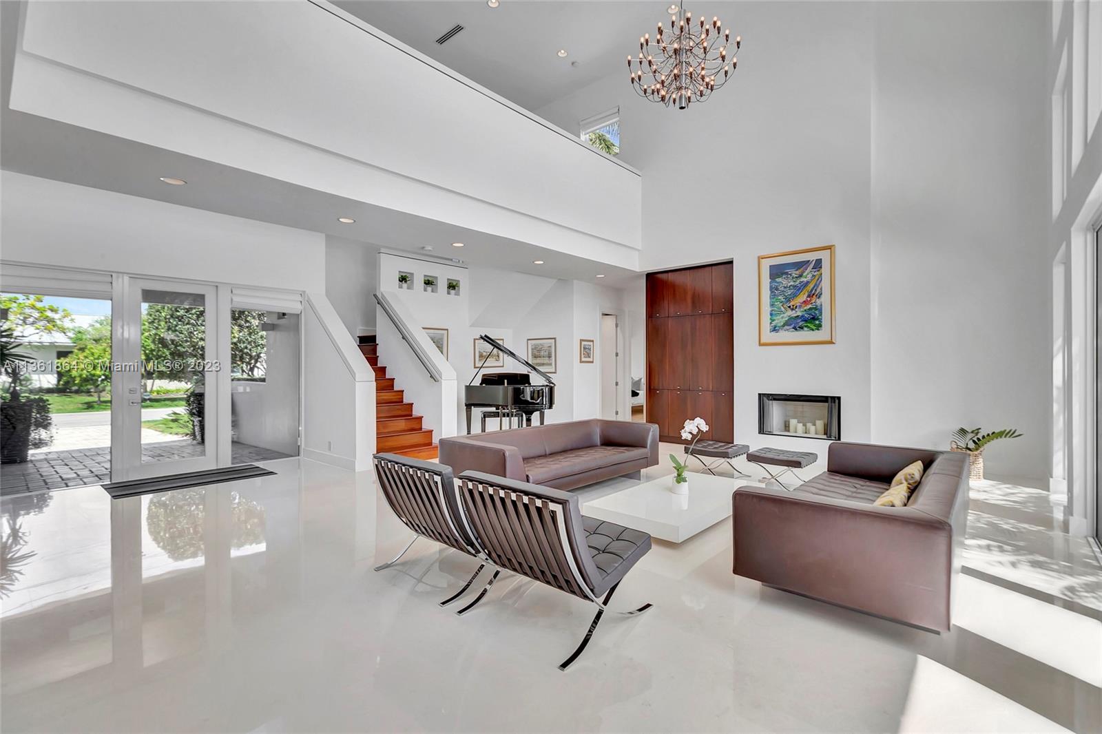 CORAL RIDGE COUNTRY CLUB - Residential