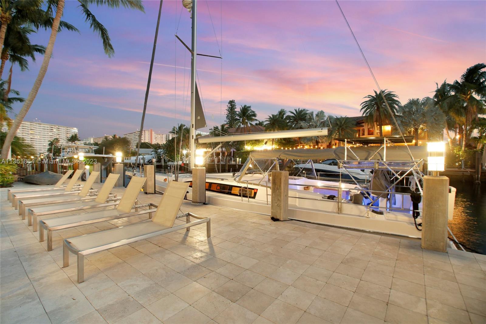 CORAL RIDGE COUNTRY CLUB - Residential