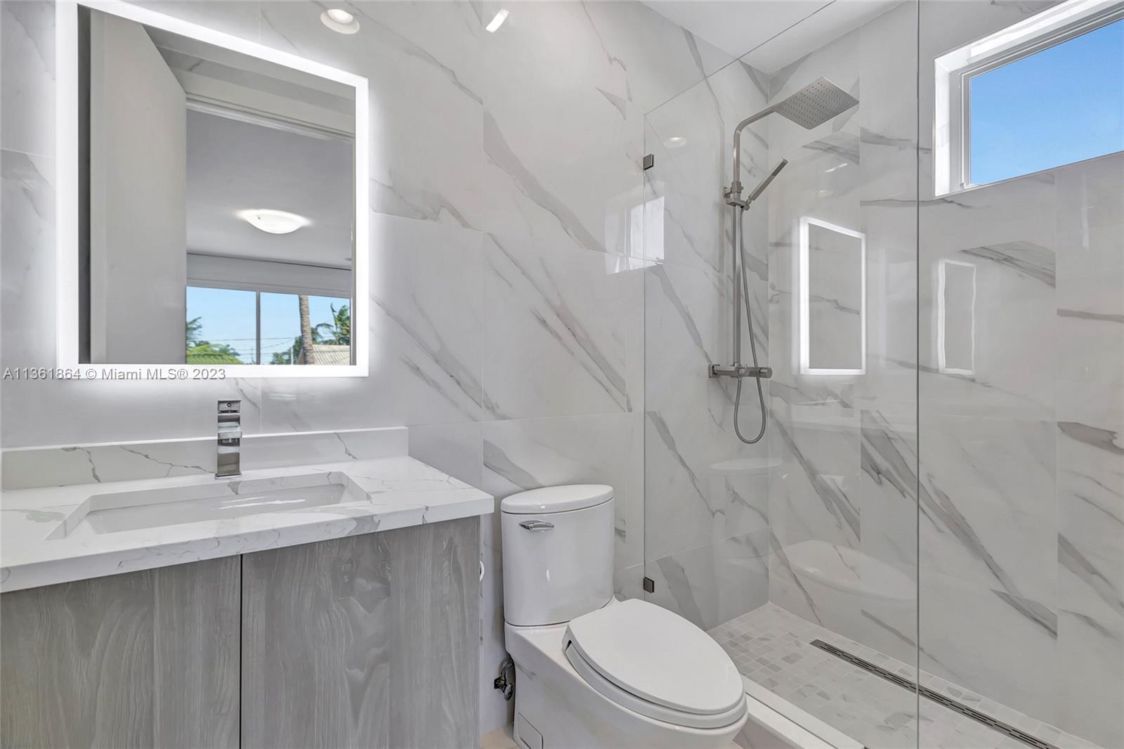 CORAL RIDGE COUNTRY CLUB - Residential