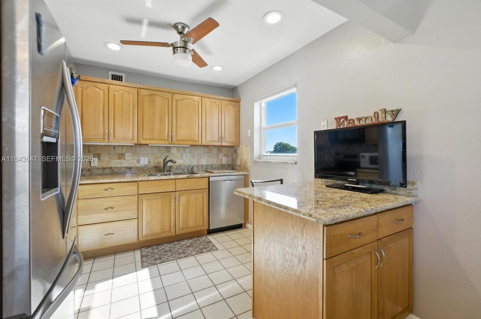 CENTURY VILLAGE - SOMERSET - Residential