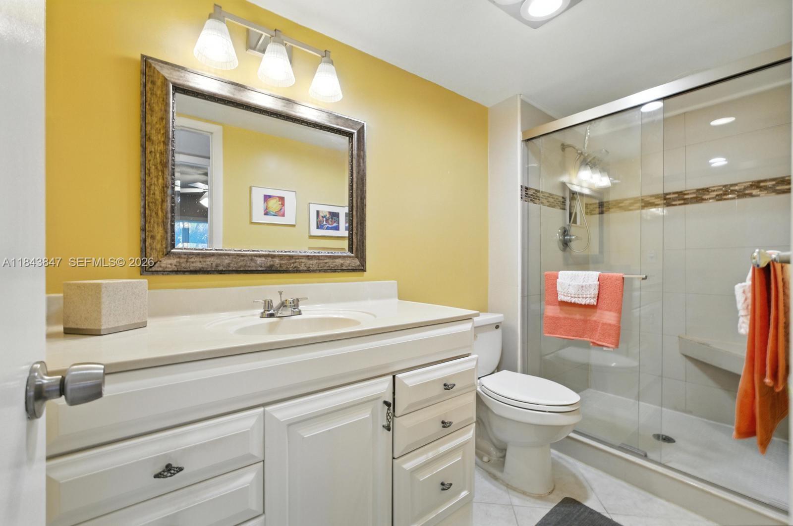 CENTURY VILLAGE - SOMERSET - Residential