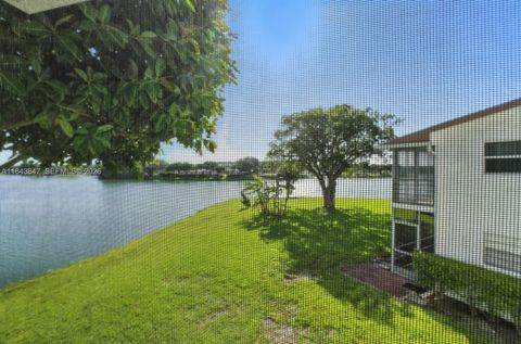 Photo of 61 Somerset C #61, West Palm Beach, FL 33417 (MLS # A11843847)