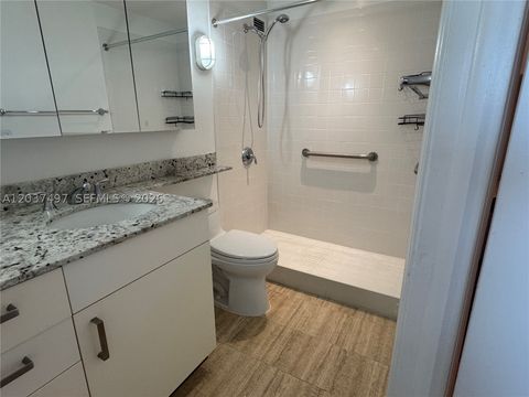 Tiny photo for 700 Biltmore Way #916, Coral Gables, FL 33134 (MLS # A12037497)
