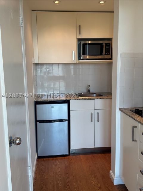 Tiny photo for 700 Biltmore Way #916, Coral Gables, FL 33134 (MLS # A12037497)