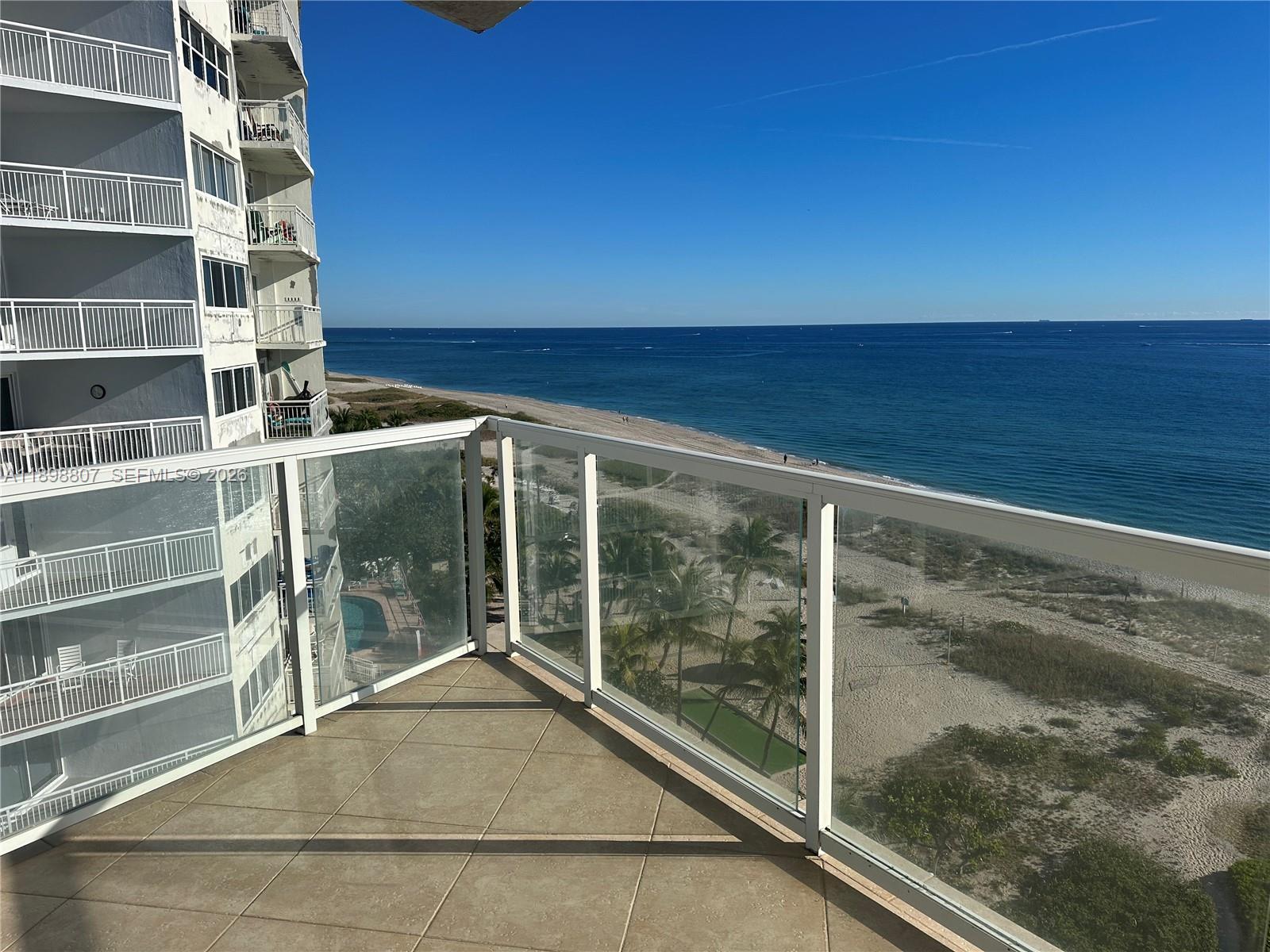 LUNA OCEAN RESIDENCES CON - Residential