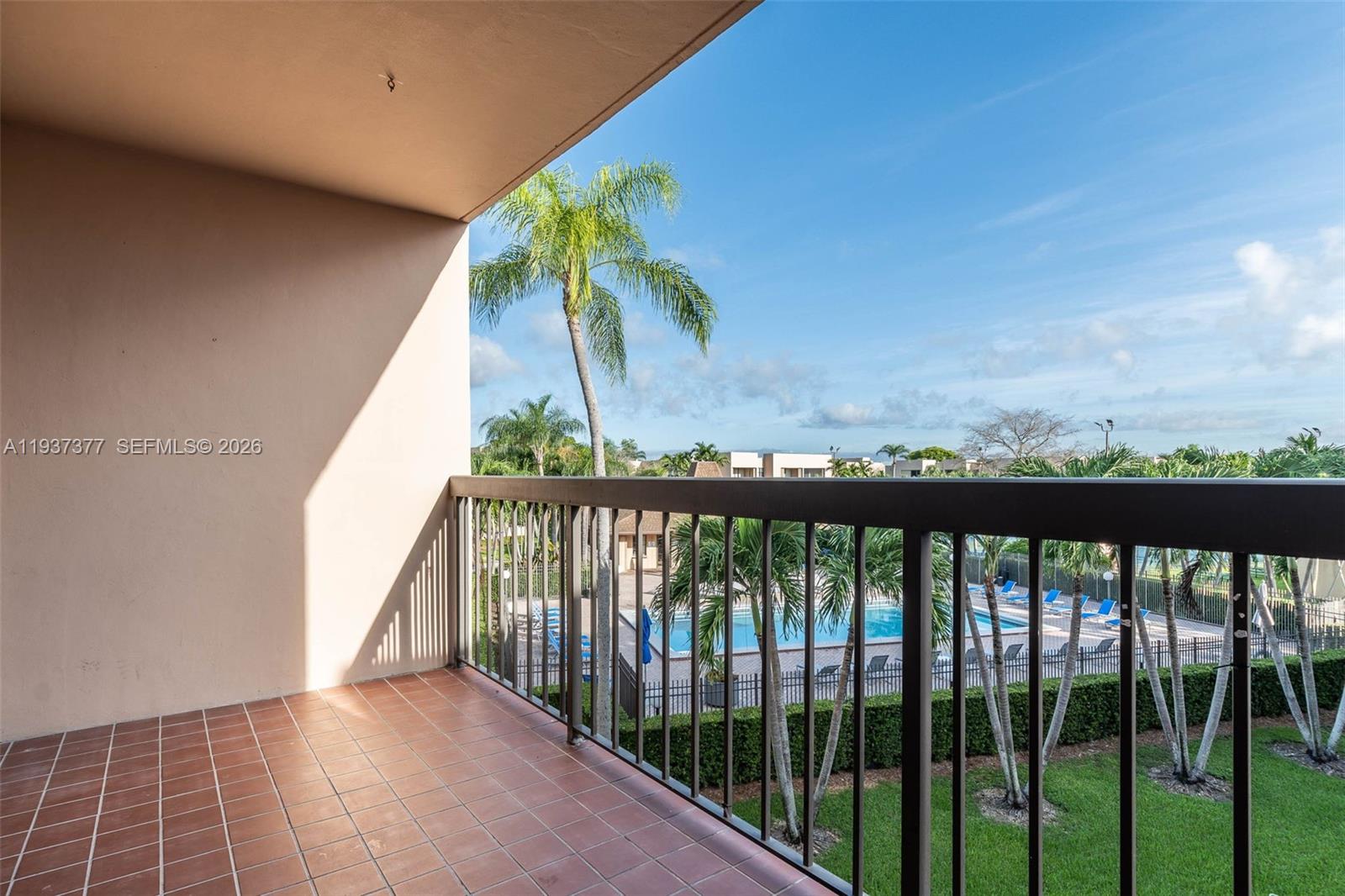 THE GARDENS OF KENDALL - Residential Lease