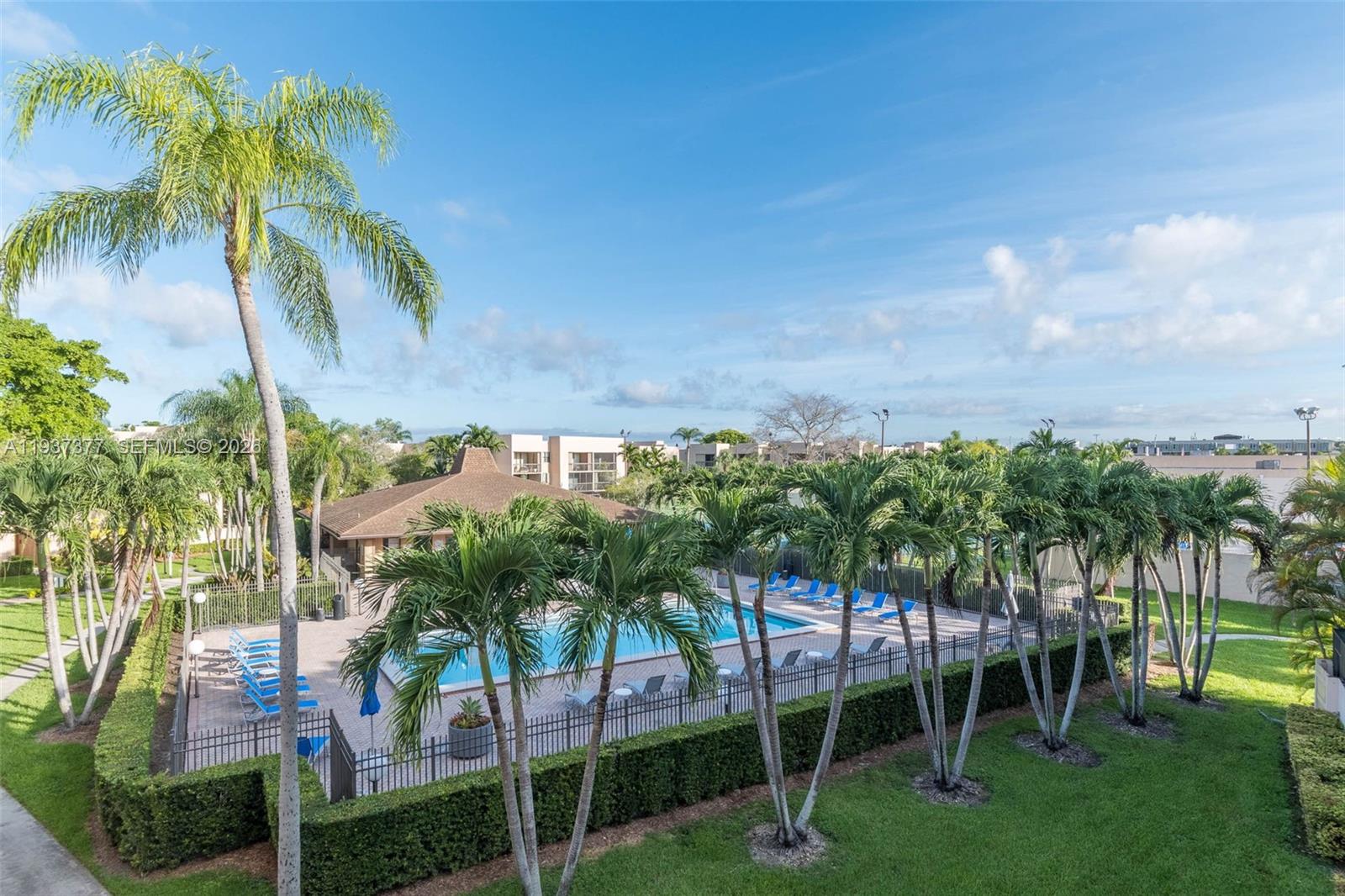 THE GARDENS OF KENDALL - Residential Lease