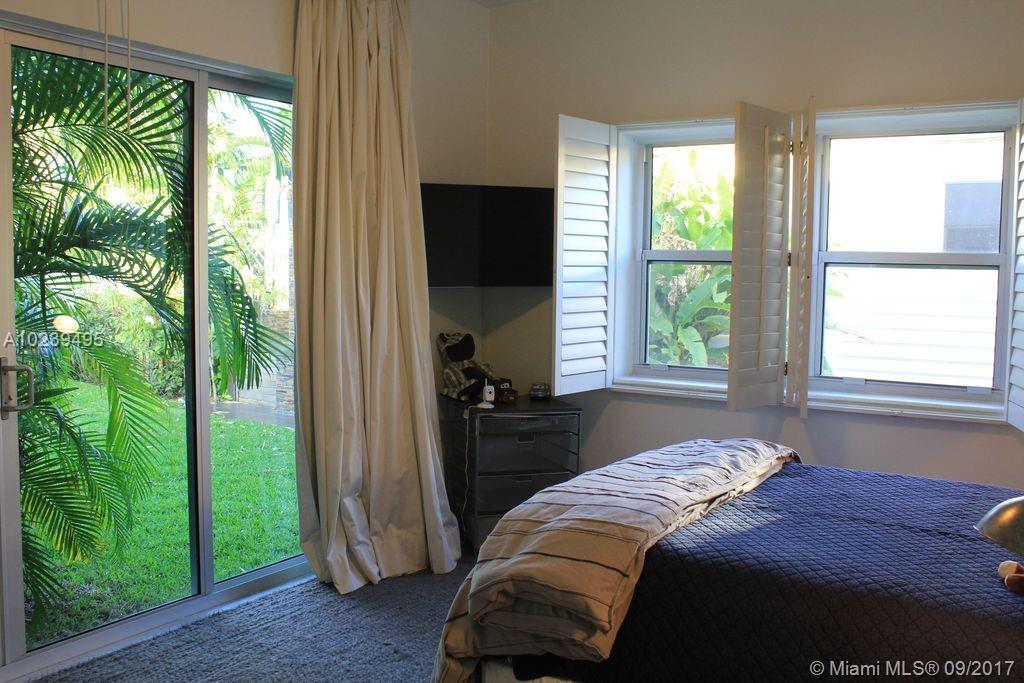 BISCAYNE POINT - Residential Lease