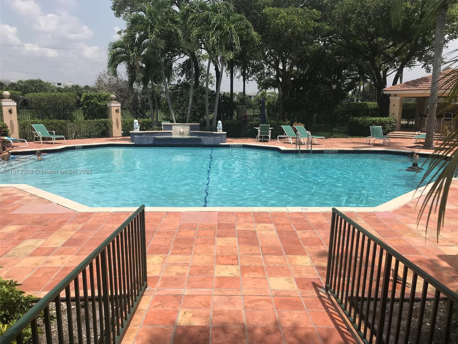 MILANO CONDOMINIUM - Residential