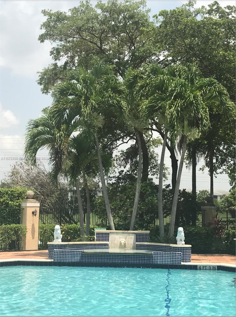 MILANO CONDOMINIUM - Residential