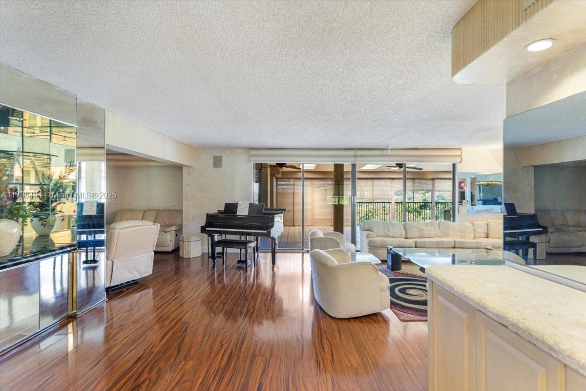 2808 N 46th Ave E650