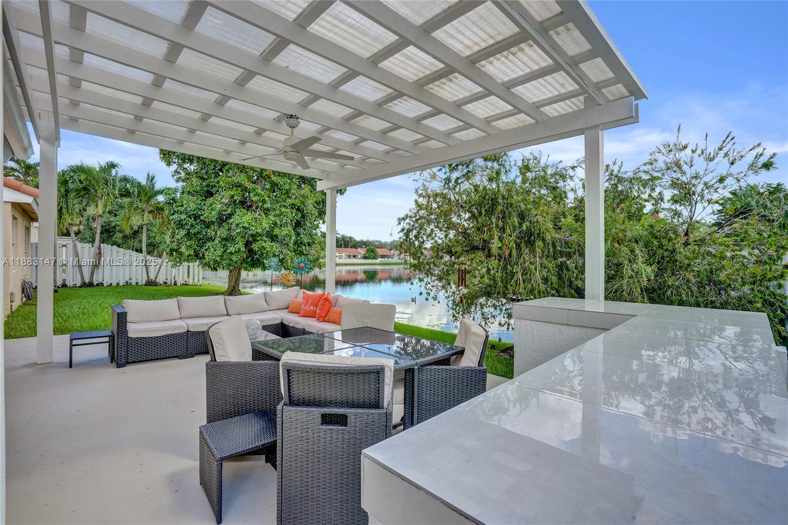 FLAMINGO ESTATES - Residential Lease