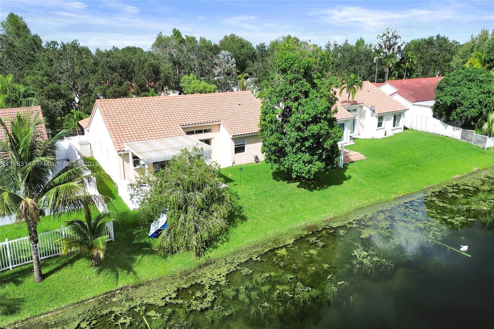 FLAMINGO ESTATES - Residential Lease