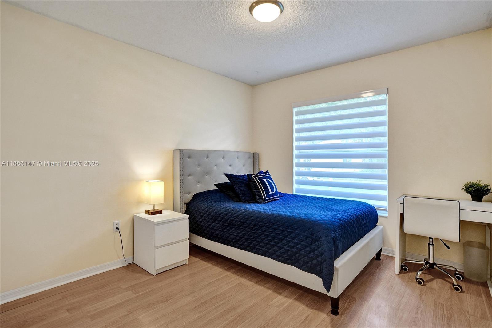 FLAMINGO ESTATES - Residential Lease
