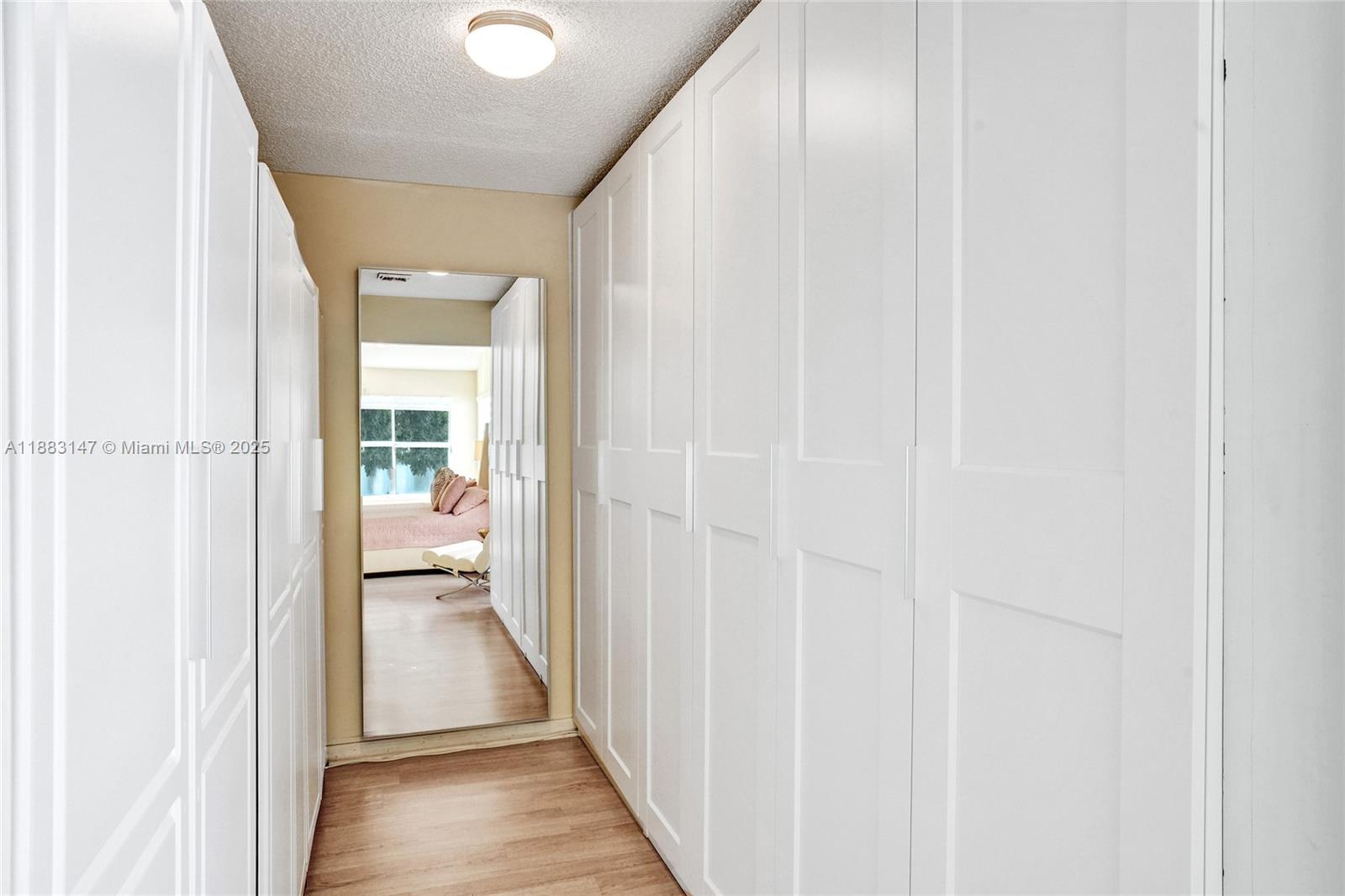 FLAMINGO ESTATES - Residential Lease