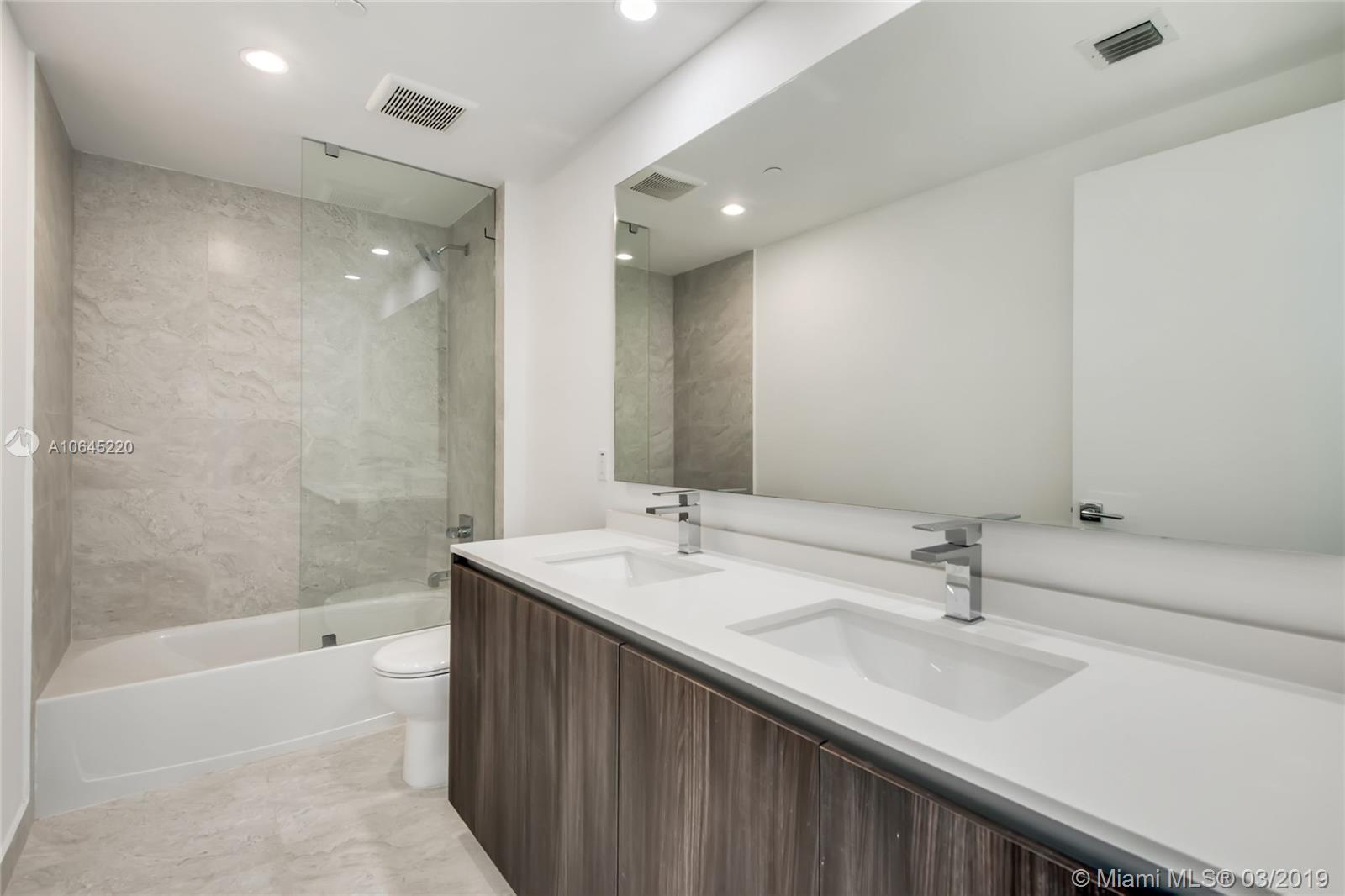 ARIA ON THE BAY CONDO - Residential Lease