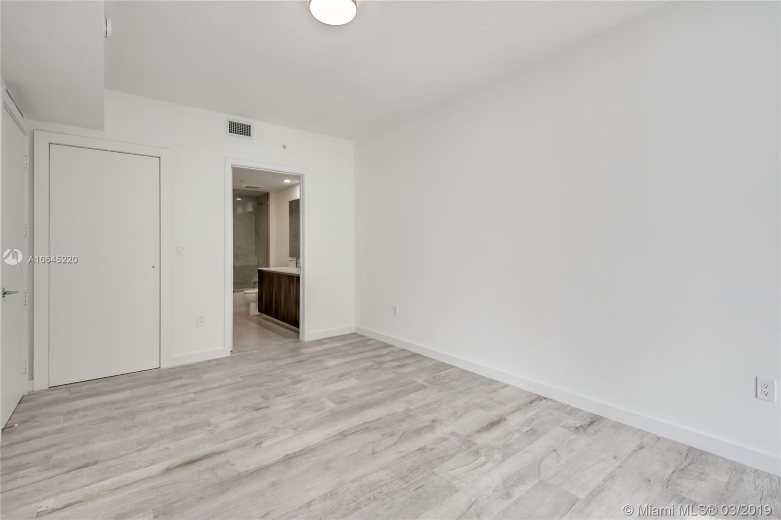 ARIA ON THE BAY CONDO - Residential Lease