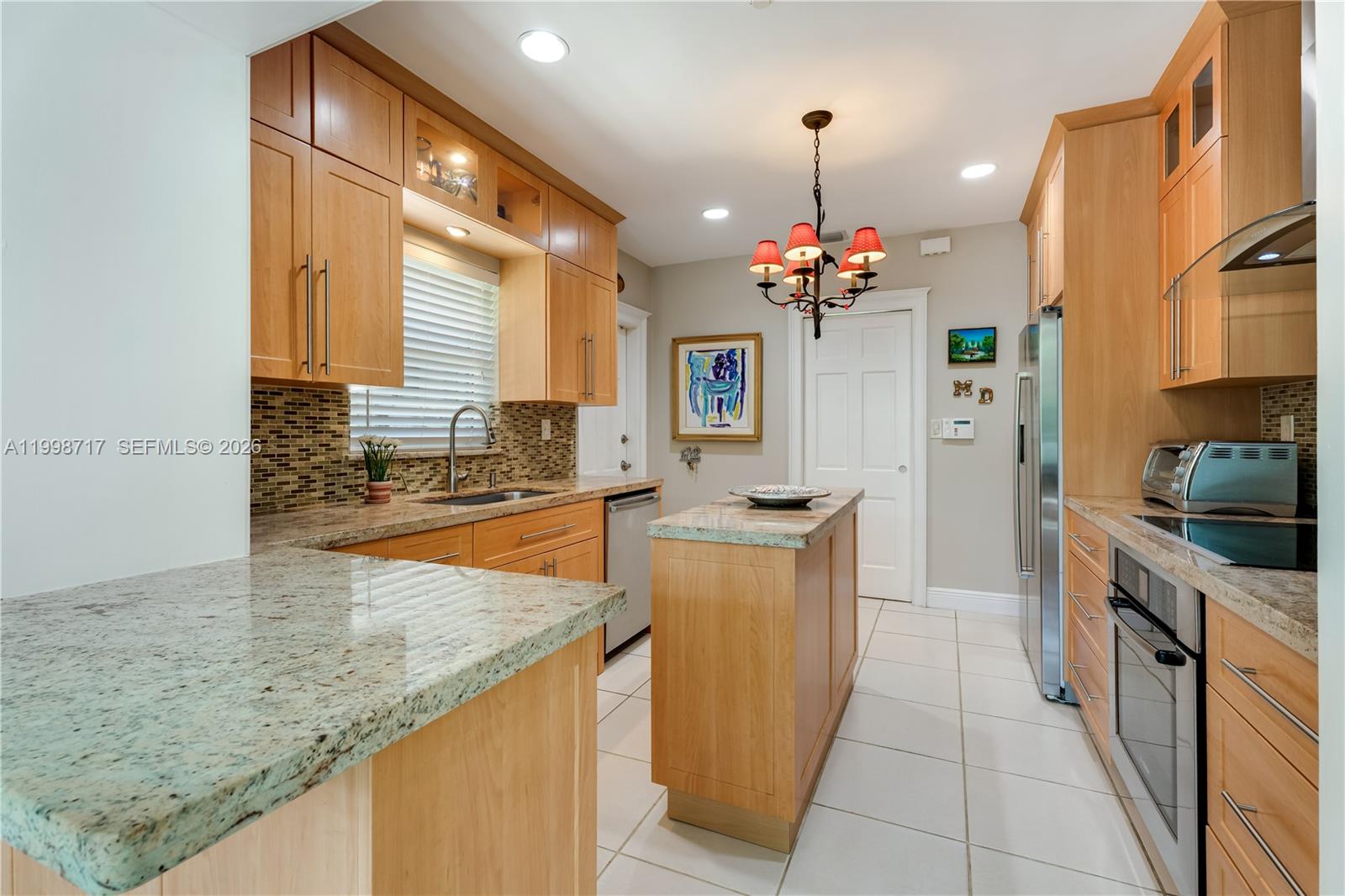 PATRICIA MANOR - Residential