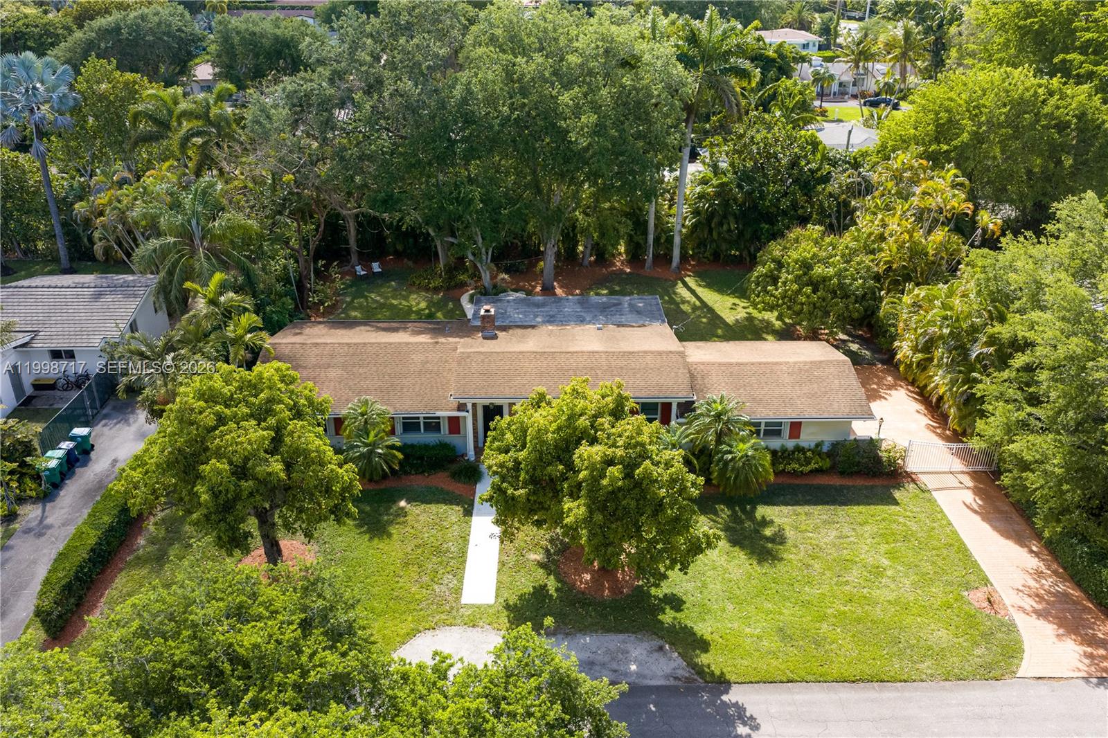 PATRICIA MANOR - Residential