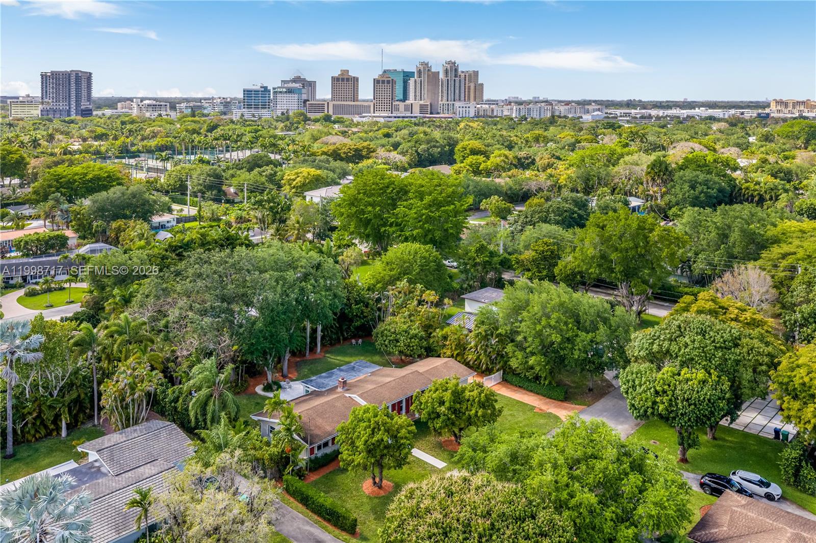 PATRICIA MANOR - Residential