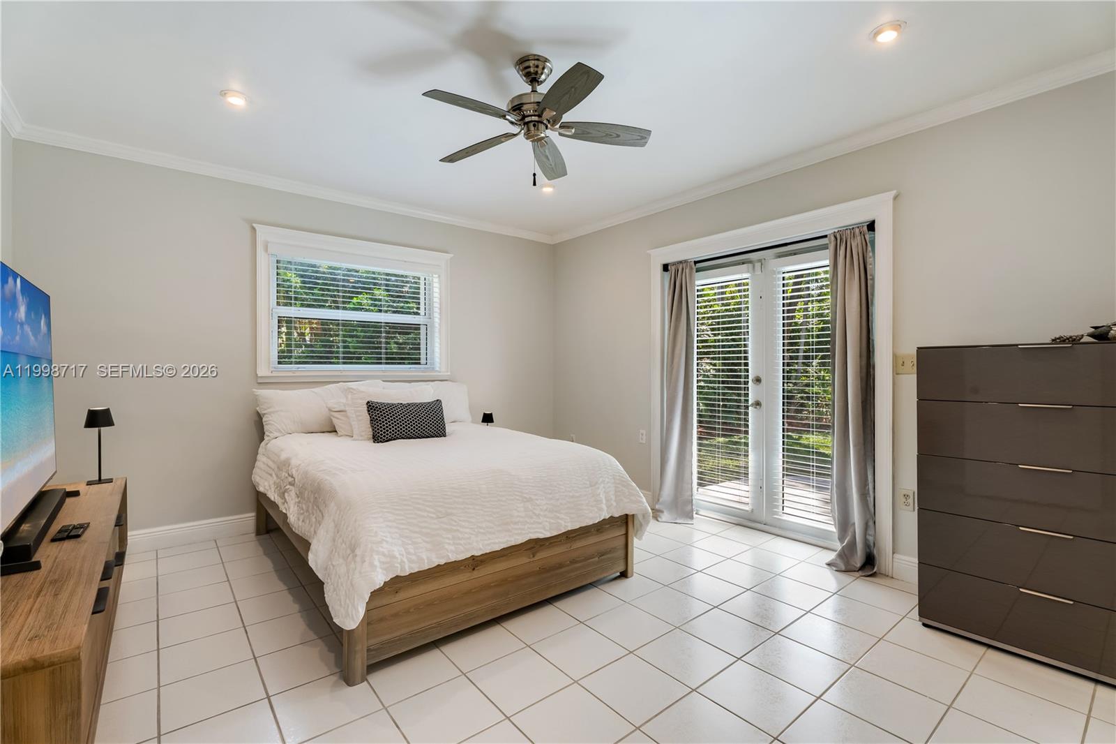 PATRICIA MANOR - Residential