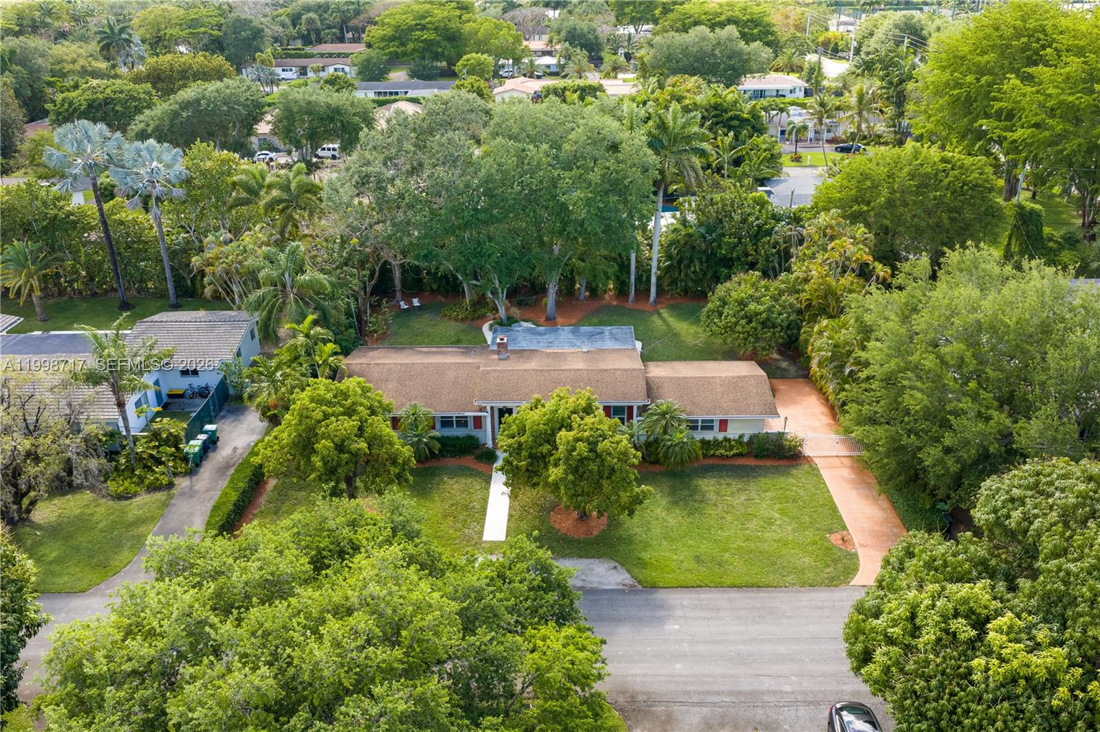 PATRICIA MANOR - Residential