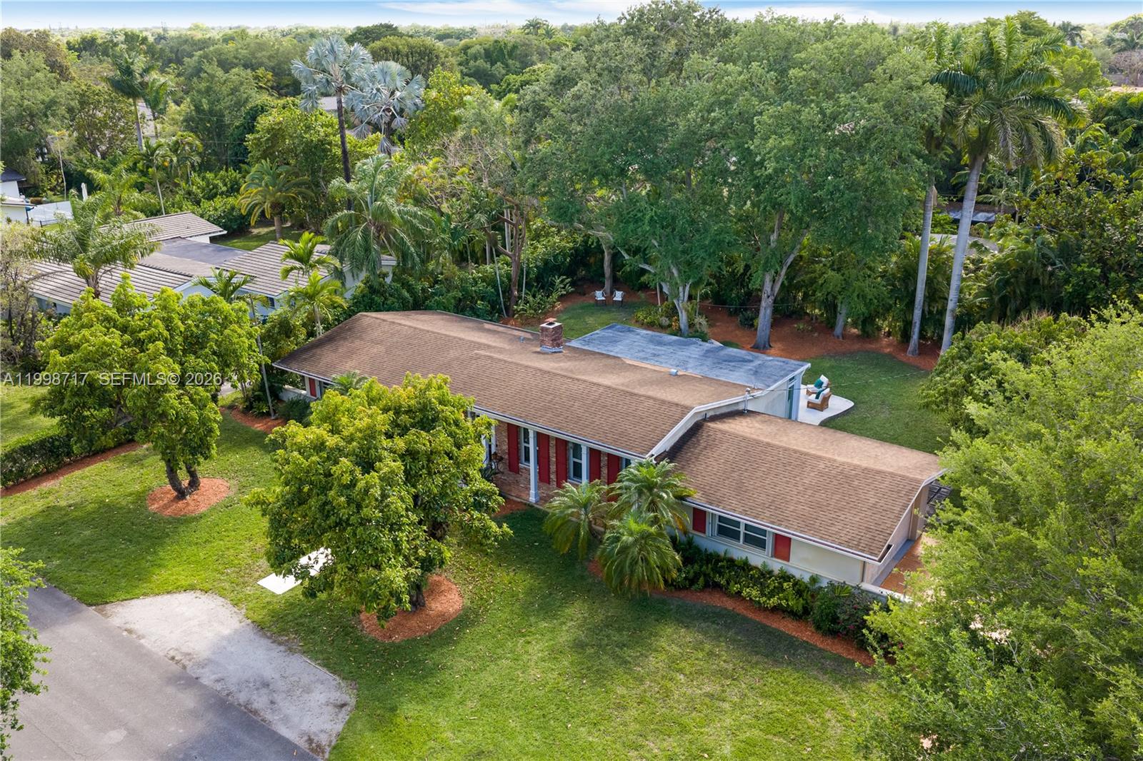 PATRICIA MANOR - Residential