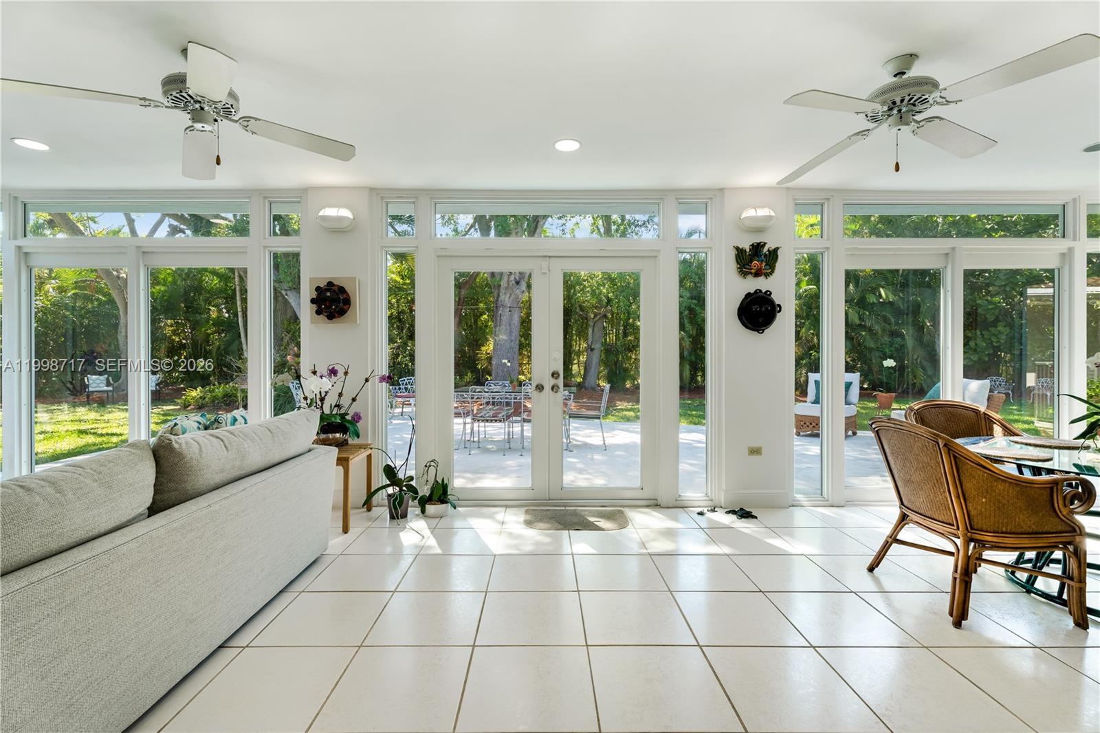 PATRICIA MANOR - Residential