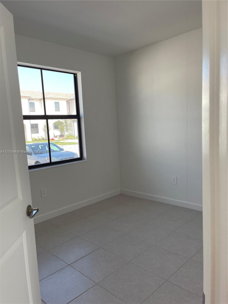 CORSICA - Residential Lease