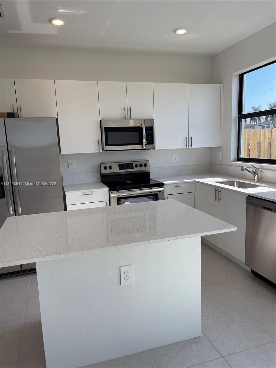 CORSICA - Residential Lease