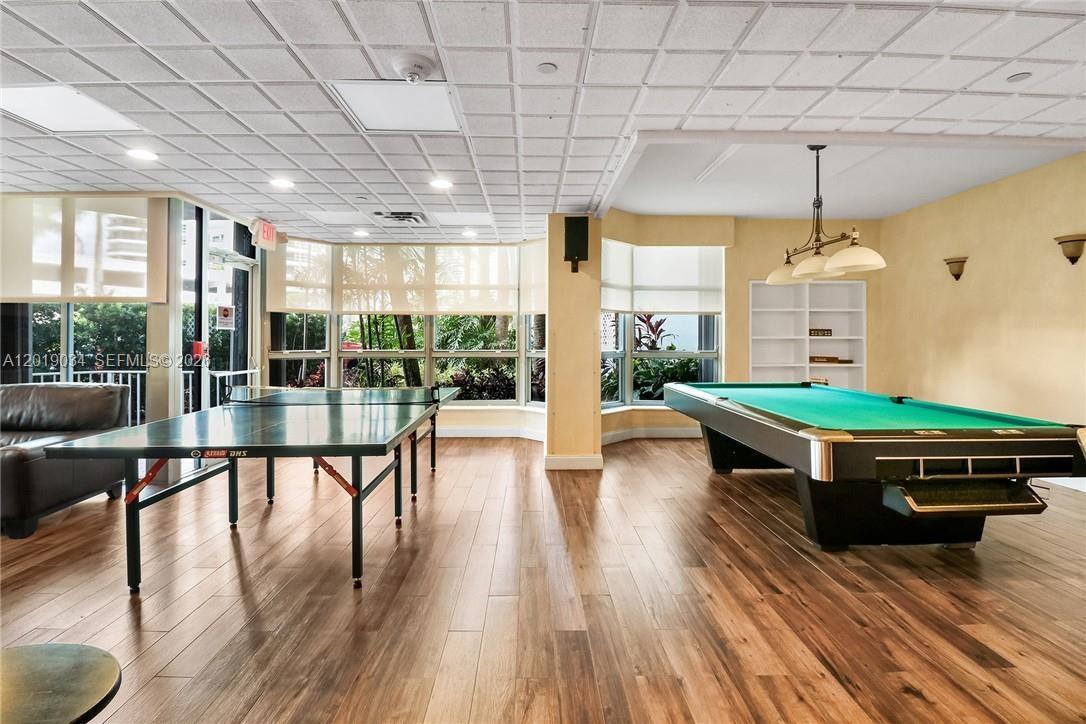 MYSTIC POINTE TOWER 500 C - Residential