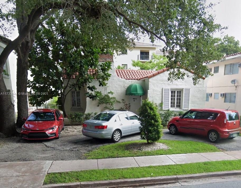 Property for Sale at 311 Navarre Ave, Coral Gables, Broward County, Florida - Bedrooms: 4 
Bathrooms: 3  - $1,395,000